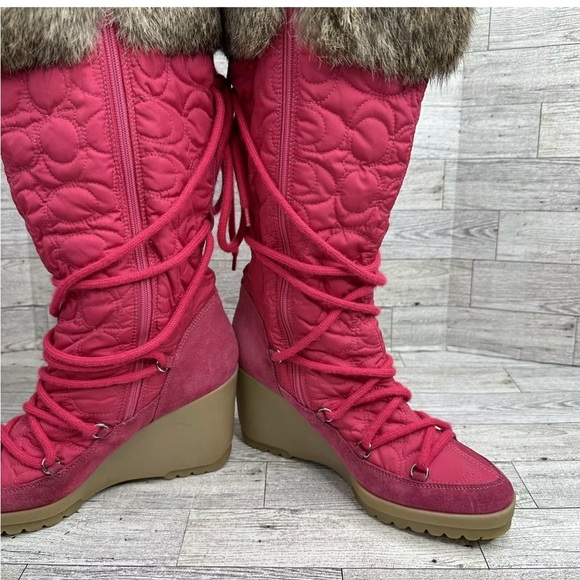 Coach Sofia Pink Quilted Fur Boots - Picture 1 of 10